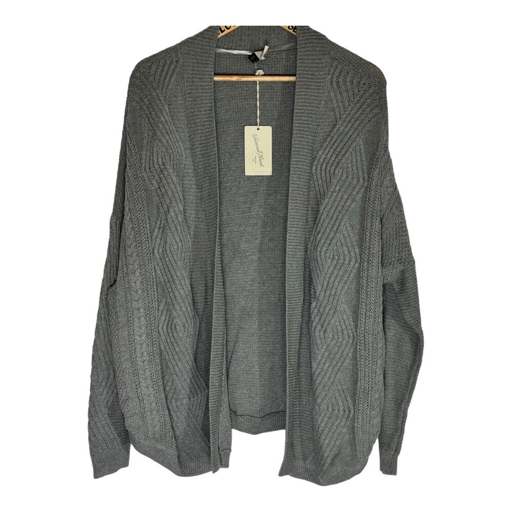 Modern Preppy Universal Thread Gray Cable Knit Cardigan Bat wing Sweater XXL NWT